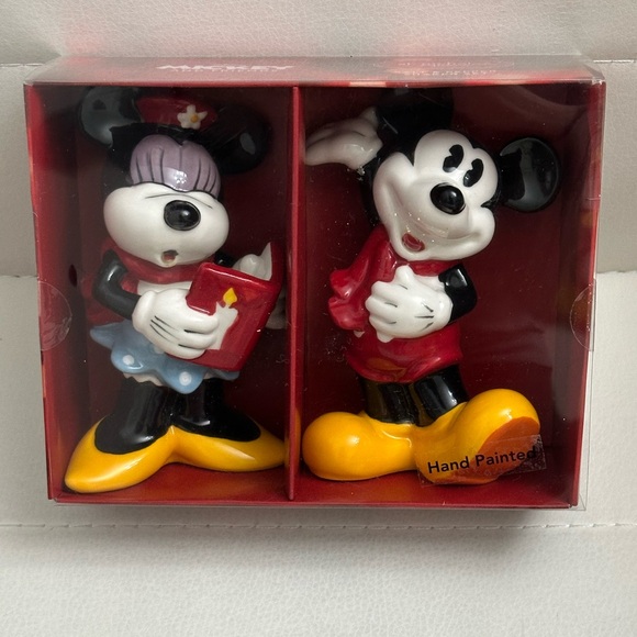 Mickey & Minnie NWT (R $25) Salt and Pepper Set - Picture 5 of 6